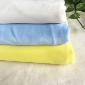 Stiept velūrs auduma apģērbu