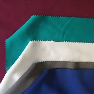 Ūdensizturīgs jaka Softshell auduma